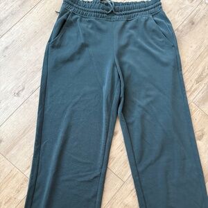 Athleta Seasoft Mid Rise Straight Pant